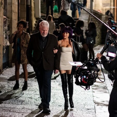 Ron Perlman y Natti Natasha "Ya no quedan junglas" BTS